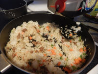 美味的肉末炒饭做法图解11)