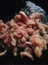 家常菜香菜炒肉丝做法图解5)