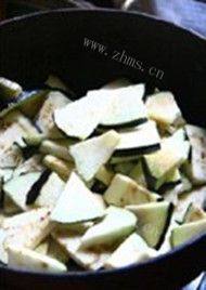 如此诱人的毛豆烧茄子做法图解3)