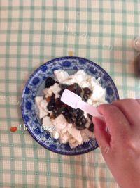家常菜皮蛋豆腐做法图解5)