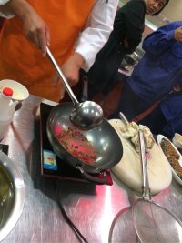 口感极佳的蒜爆鱼