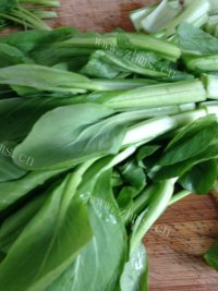 美味的蒜香青菜苔做法图解2)