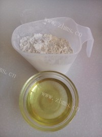 红豆沙菊花酥做法图解3)