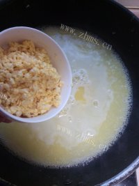 美味的玉米粥做法图解5)
