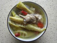 美味的竹笋鸡汤