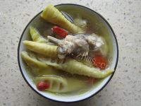 美味的竹笋鸡汤