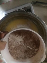 自制平底锅蛋糕做法图解2)