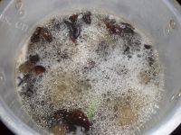 家常菜菠菜拌木耳做法图解2)