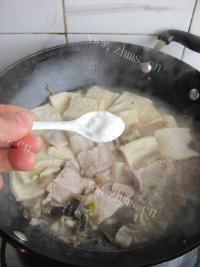 酸菜白肉锅做法图解19)