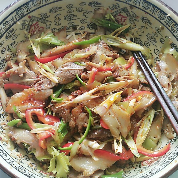 开胃的凉拌猪头肉