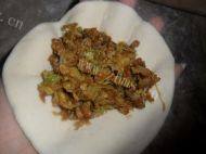 猪肉白菜馅饼做法图解6)
