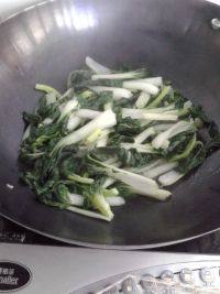营养的蒜香小白菜