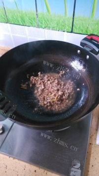 美味的肉末炒豇豆做法图解6)