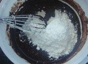 自制黄油可可戚风做法图解3)