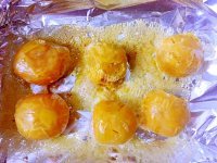 美味牵牛之恋蛋黄酥做法图解13)