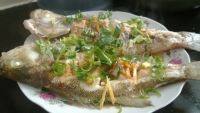 家常菜清蒸鲈鱼