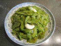 「美味可口」凉拌苦瓜
