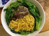 美味的牛腩面做法图解7)