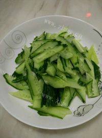 家常菜凉拌三鲜做法图解1)