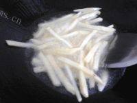 在家做炸土豆条做法图解4)