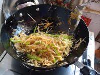 自制青椒土豆丝