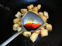 美味的肉片焖豆泡做法图解5)