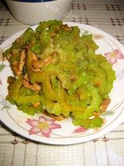 家常的苦瓜炒肉做法图解5)