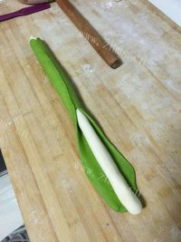 美味的翡翠饺子做法图解5)