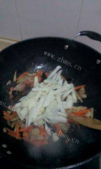 家常菜山药炒肉做法图解5)