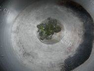 美味西红柿土豆鸡蛋汤做法图解6)