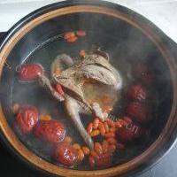 红枣鸽子汤的做法图解五