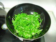 「健康美食」韭菜炒鸡蛋做法图解4)