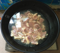 家常美食牛腩咖喱饭做法图解4)