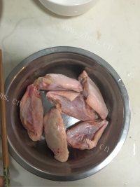 孩子爱吃奥尔良味烤鸡翅做法图解1)