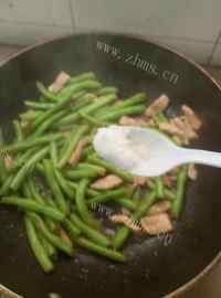家常菜四季豆炒猪肉