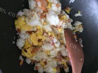 色香味俱全的蛋炒饭做法图解7)