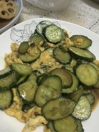 色味俱佳的黄瓜炒鸡蛋做法图解6)