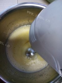 香糯爽滑的鸡蛋糕做法图解3)
