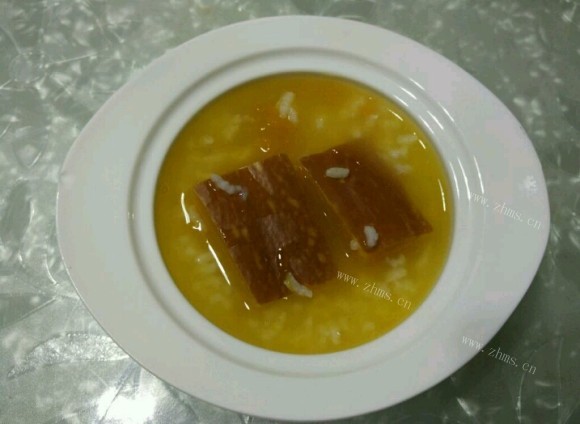 芳香四溢的南瓜汤