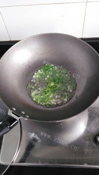 珍馐美味的西红柿炒鸡蛋做法图解2)