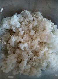 色泽鲜亮的咖喱焗饭做法图解2)