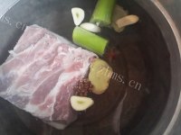 电压力锅版梅菜扣肉做法图解3)