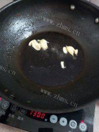 诱人的炒丝瓜做法图解2)