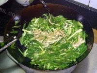 家常菜韭菜炒豆腐丝