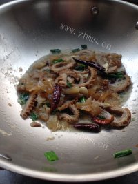 美味的爆炒卤牛杂做法图解11)