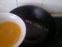 口舌生香的芹菜炒鸡蛋做法图解4)