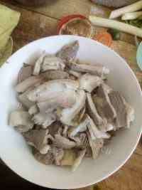 色香味浓的回锅肉做法图解1)