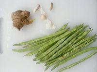 DIY美食-干煸四季豆做法图解1)