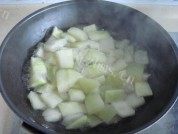 柚香腩肉煲做法图解2)