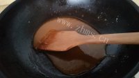 美味的自制奶油花生糖做法图解4)